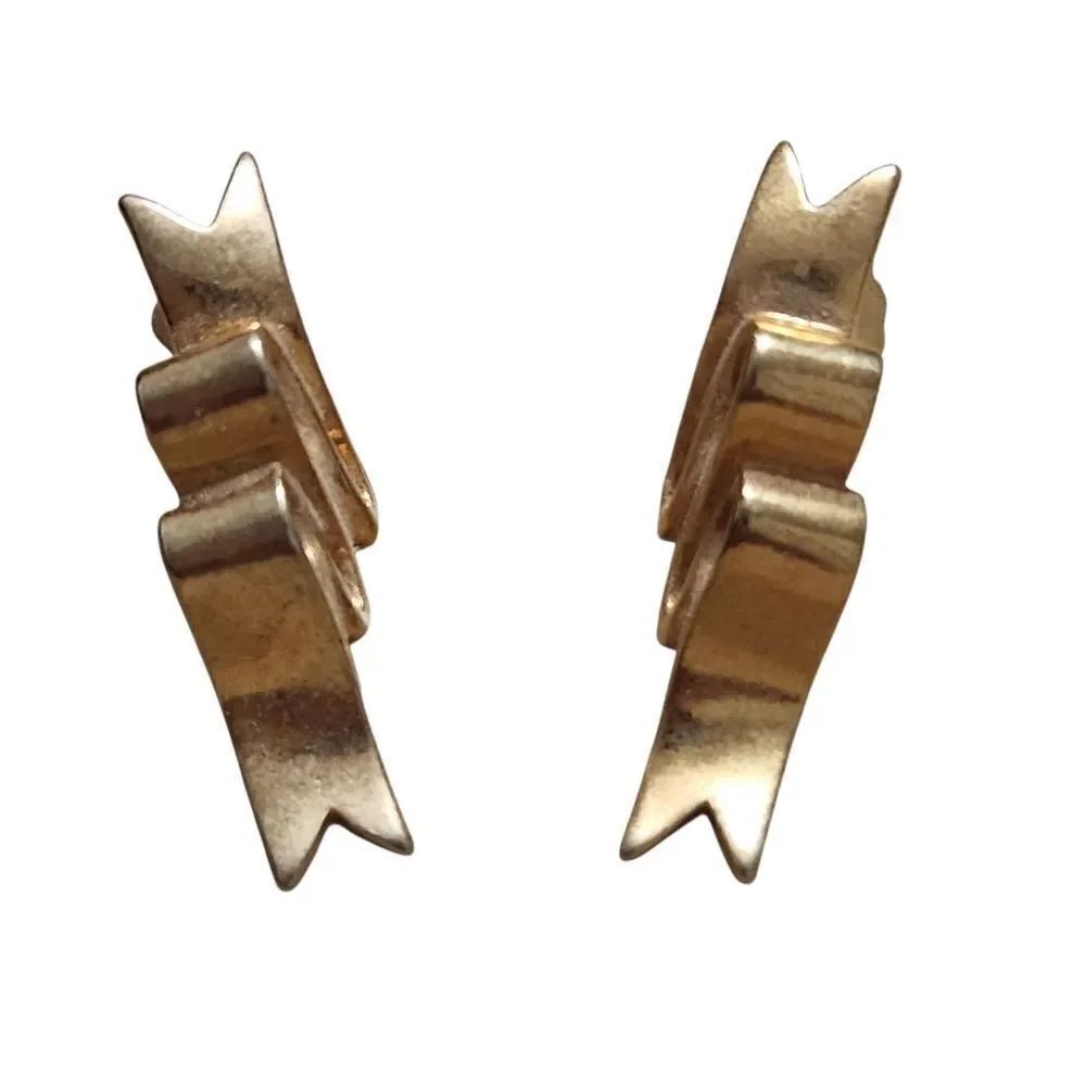 Gold Earrings 14kt Filled and 14kt Posts Ribbon Folds Flowy Classic in Case